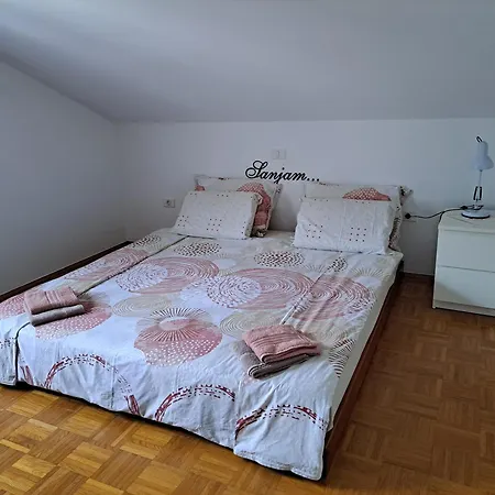 Apartman Apartma Aneja Tolmin